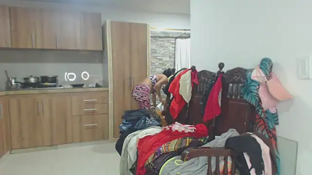 Snapshot of brigitht chatting on 01-05-25, 12:42 brigitht online show from 01-05-25, 12:42