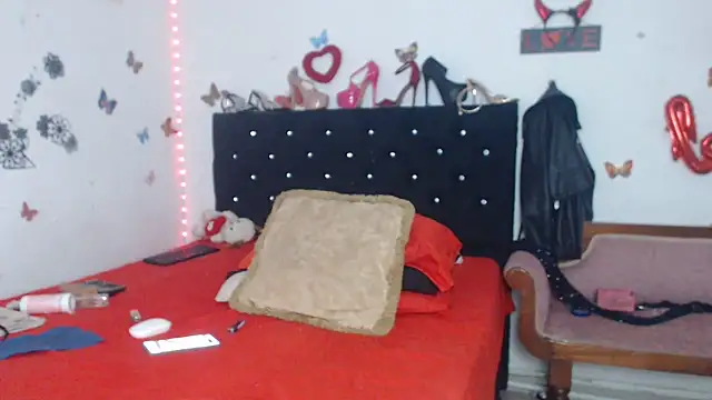 Snapshot of brigitht chatting on 06-17-26, 03:46 brigitht online show from 06-17-26, 03:46
