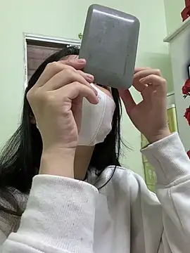 minmin2kk5 online show from 03-22-25, 01:00