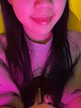 minmin2kk5 online show from 11-07-25, 01:38