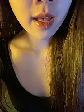 minmin2kk5 online show from 03-25-26, 03:18