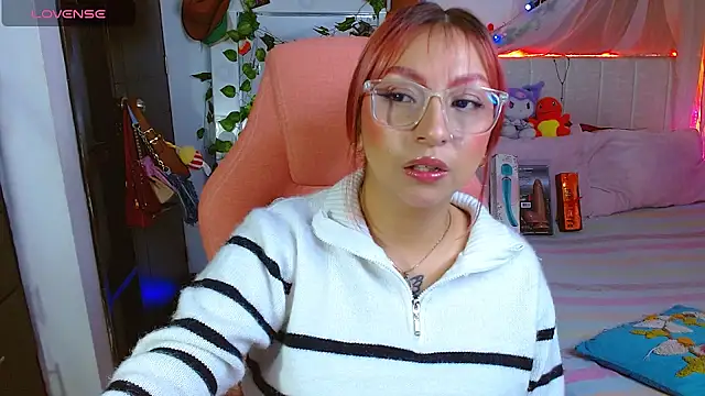 Snapshot of Littlerouse_ chatting on 03-28-26, 08:25 Littlerouse online show from 03-28-26, 08:25