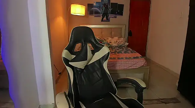 Snapshot of naomi_berckley chatting on 12-29-24, 05:42 naomi berckley online show from 12-29-24, 05:42