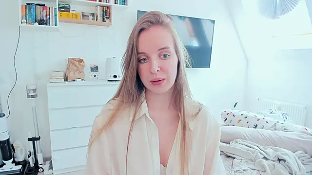 violet blue eyes online show from 05-05-26, 01:30