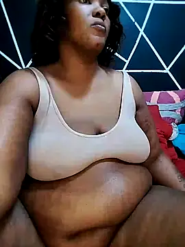 YummyChocolatexx2 online show from 06-28-26, 09:15