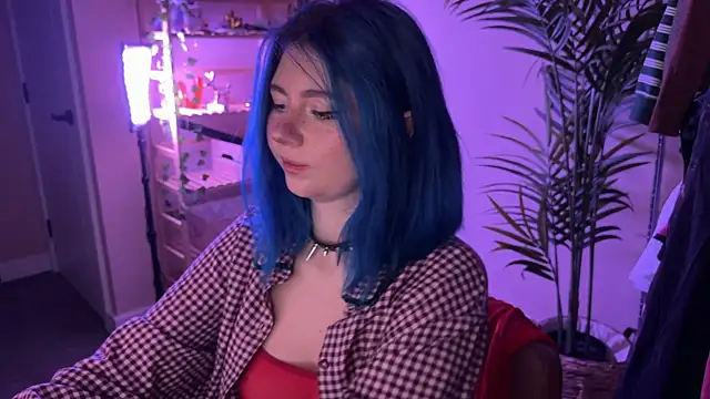 Snapshot of _vixenp chatting on 12-16-25, 06:46 vixenp online show from 12-16-25, 06:46