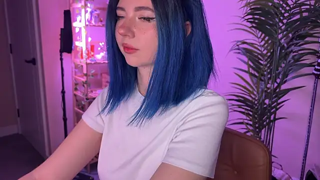 Snapshot of _vixenp chatting on 02-13-26, 07:32 vixenp online show from 02-13-26, 07:32