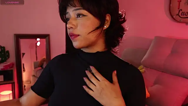 Snapshot of srtaliz chatting on 12-21-25, 04:08 srtaliz online show from 12-21-25, 04:08