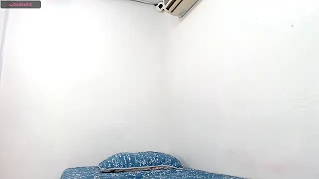 Snapshot of camilavagina24 chatting on 01-23-25, 05:42 camilavagina24 online show from 01-23-25, 05:42