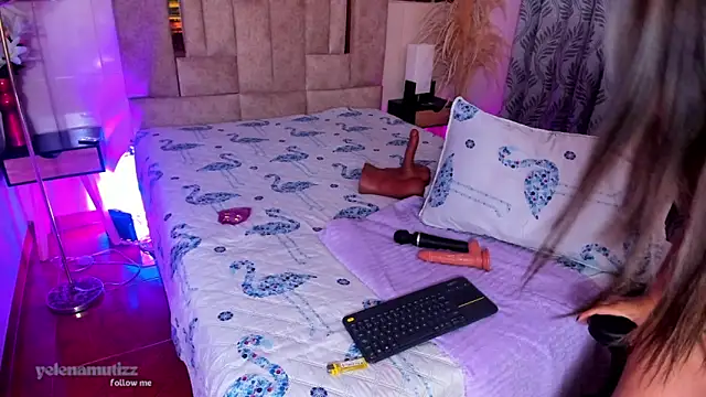 Yelena mutiz online show from 12-12-24, 03:16