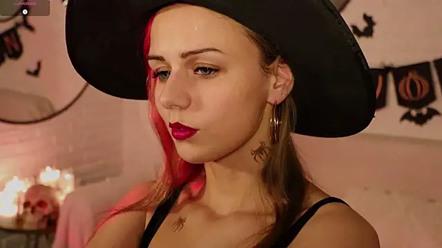 Snapshot of Wendy_D0ll chatting on 10-25-25, 09:31 Wendy D0ll online show from 10-25-25, 09:31