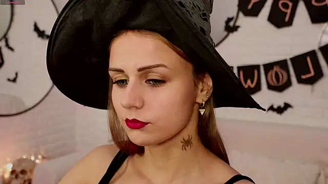 Snapshot of Wendy_D0ll chatting on 10-31-25, 09:38 Wendy D0ll online show from 10-31-25, 09:38