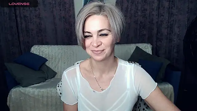 Snapshot of Blonde_lola444 chatting on 12-17-24, 11:16 Blonde lola444 online show from 12-17-24, 11:16