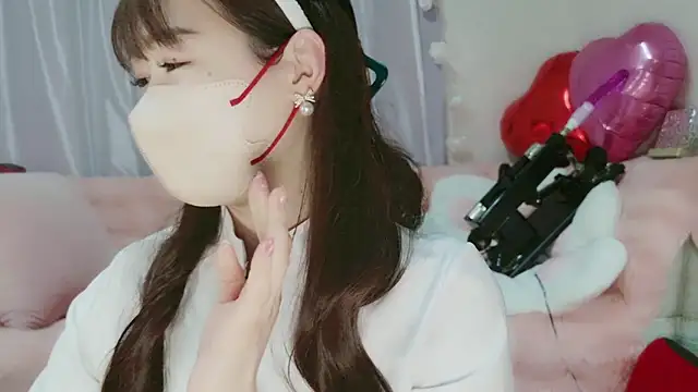 Snapshot of aaanyan chatting on 03-22-25, 04:35 aaanyan online show from 03-22-25, 04:35