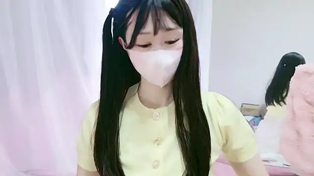 Snapshot of aaanyan chatting on 03-11-26, 01:22 aaanyan online show from 03-11-26, 01:22