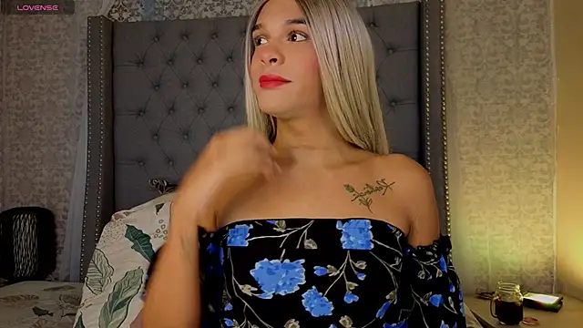 Shantal Joness online show from 11-08-25, 09:13