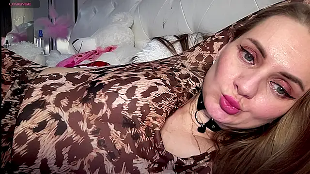 Viola sweet online show from 03-10-25, 04:49