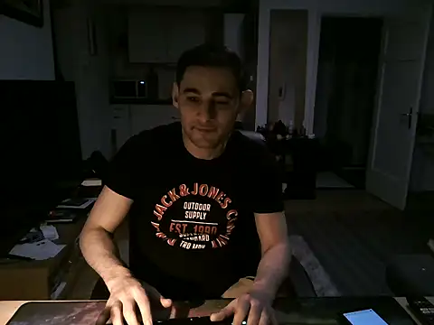 Snapshot of mihaimichael chatting on 02-26-25, 10:42 mihaimichael online show from 02-26-25, 10:42