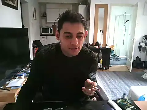 Snapshot of mihaimichael chatting on 03-09-25, 10:52 mihaimichael online show from 03-09-25, 10:52