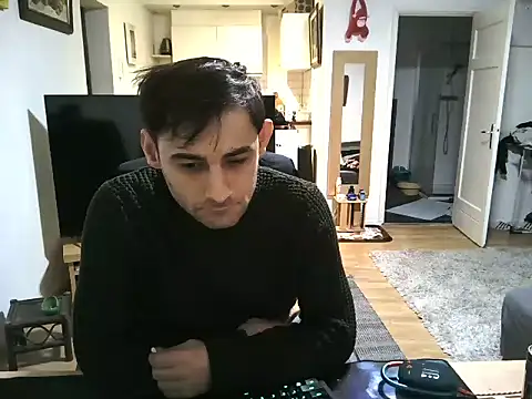 Snapshot of mihaimichael chatting on 03-11-25, 08:09 mihaimichael online show from 03-11-25, 08:09