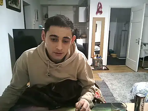 Snapshot of mihaimichael chatting on 03-13-25, 12:37 mihaimichael online show from 03-13-25, 12:37