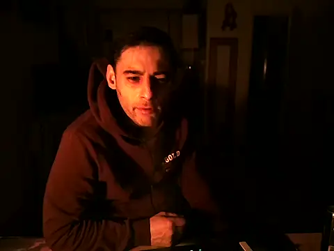 Snapshot of mihaimichael chatting on 03-16-25, 10:20 mihaimichael online show from 03-16-25, 10:20
