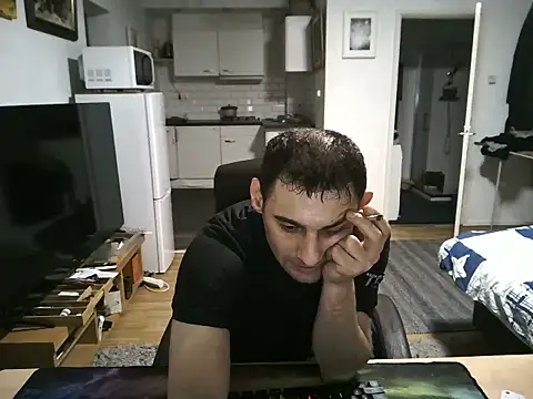 Snapshot of mihaimichael chatting on 10-03-25, 09:56 mihaimichael online show from 10-03-25, 09:56