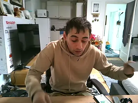 Snapshot of mihaimichael chatting on 10-28-25, 12:30 mihaimichael online show from 10-28-25, 12:30