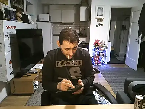 Snapshot of mihaimichael chatting on 11-01-25, 11:07 mihaimichael online show from 11-01-25, 11:07