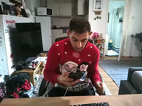 Snapshot of mihaimichael chatting on 11-07-25, 12:27 mihaimichael online show from 11-07-25, 12:27