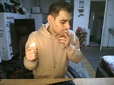 Snapshot of mihaimichael chatting on 11-09-25, 12:42 mihaimichael online show from 11-09-25, 12:42