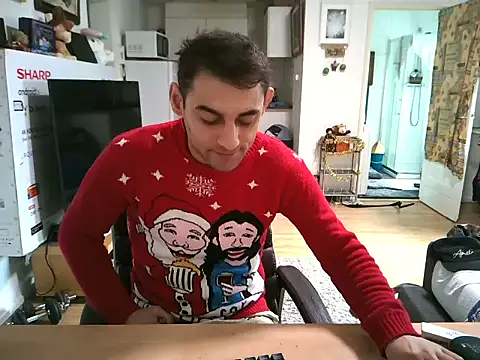 Snapshot of mihaimichael chatting on 11-25-25, 11:54 mihaimichael online show from 11-25-25, 11:54