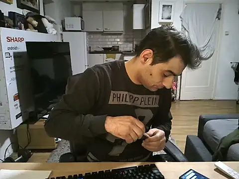 Snapshot of mihaimichael chatting on 12-20-25, 02:07 mihaimichael online show from 12-20-25, 02:07