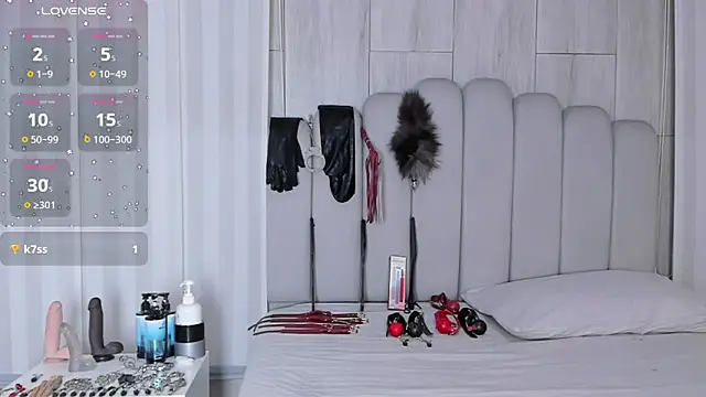 Snapshot of mileyerikson chatting on 01-15-26, 03:33 mileyerikson online show from 01-15-26, 03:33