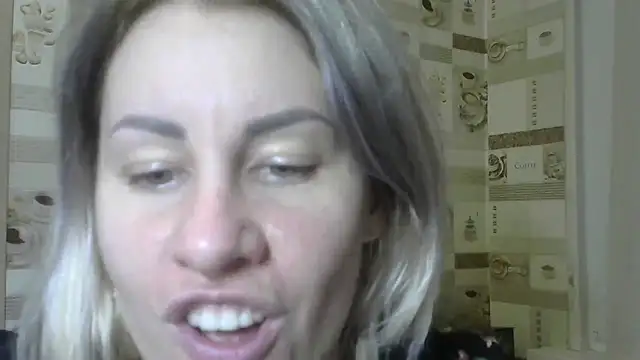 TherestlessKitty online show from 12-23-24, 09:05