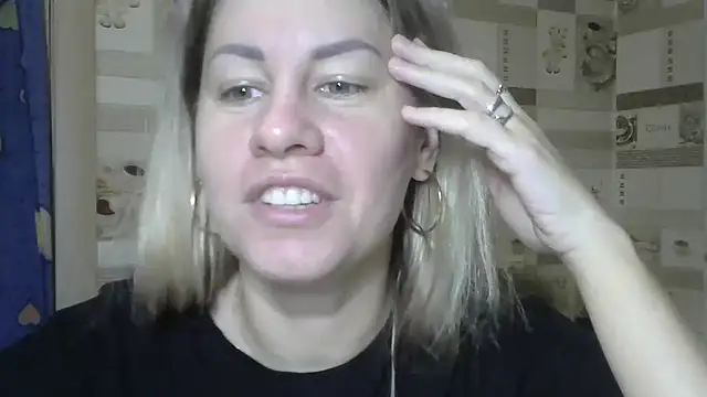 TherestlessKitty online show from 01-29-25, 07:57