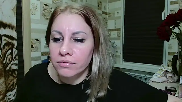Snapshot of TherestlessKitty chatting on 06-13-26, 10:18 TherestlessKitty online show from 06-13-26, 10:18