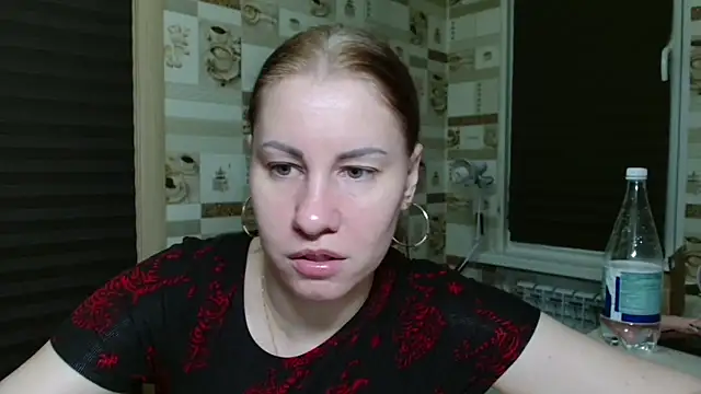 Snapshot of TherestlessKitty chatting on 06-17-26, 10:21 TherestlessKitty online show from 06-17-26, 10:21