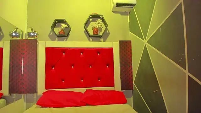 Karoll014 online show from 02-09-26, 12:09