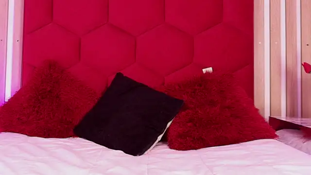 Tayzon Foxxx online show from 07-17-26, 08:35