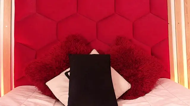 Tayzon Foxxx online show from 07-18-26, 08:23