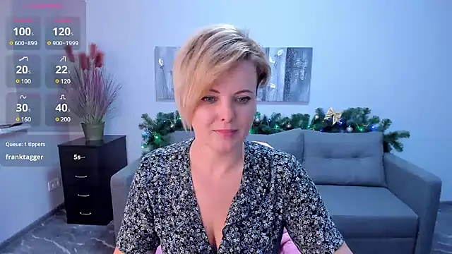 Julia Wilsone online show from 01-05-25, 06:35