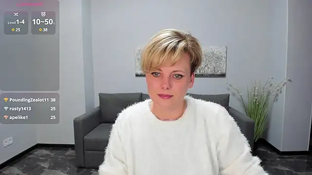 Julia Wilsone online show from 01-16-25, 03:56