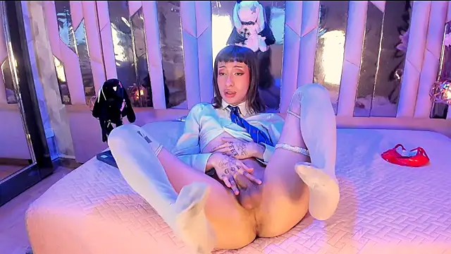 MadisonWood01 online show from 11-13-25, 04:17