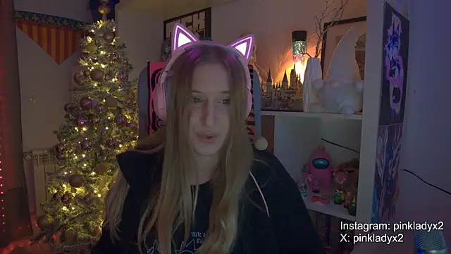 Pinkyladyxxx online show from 11-22-25, 12:20