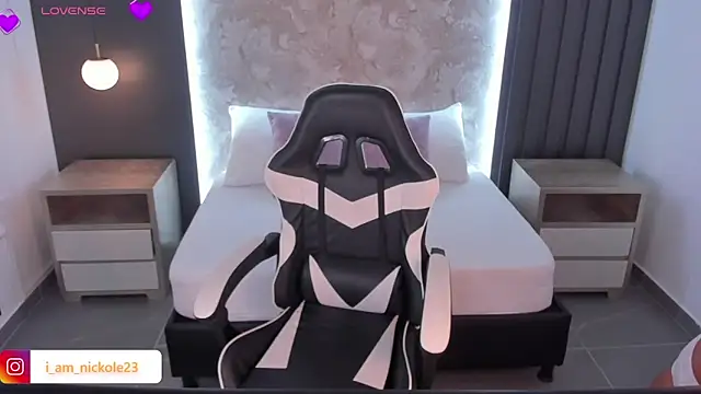 nicky peyton online show from 10-26-25, 03:01