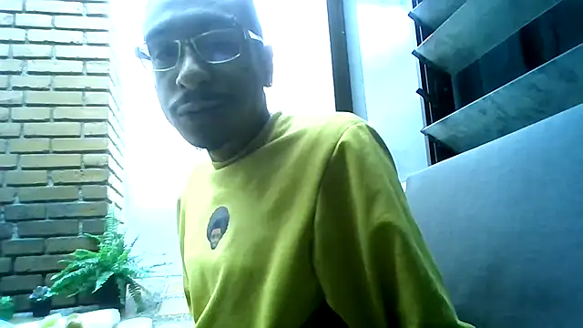 Snapshot of Jose_Smoke chatting on 02-08-25, 08:53 Jose Smoke online show from 02-08-25, 08:53