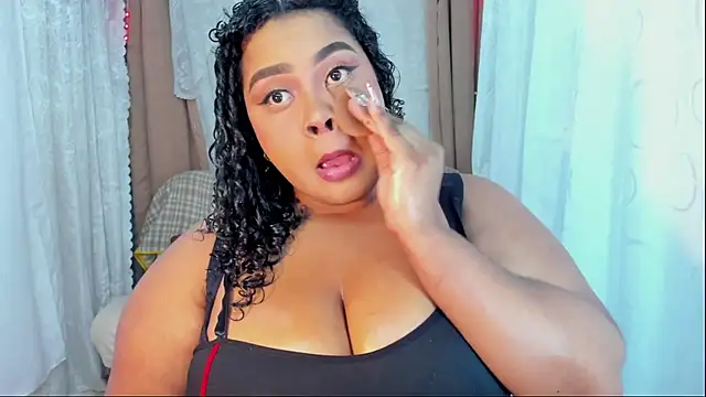 Snapshot of Ana_off_alana chatting on 11-28-25, 11:18 Ana off alana online show from 11-28-25, 11:18