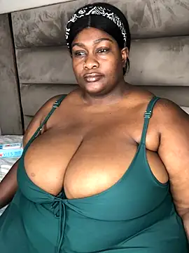 Snapshot of bustytitsxxx chatting on 12-04-24, 05:27 bustytitsxxx online show from 12-04-24, 05:27
