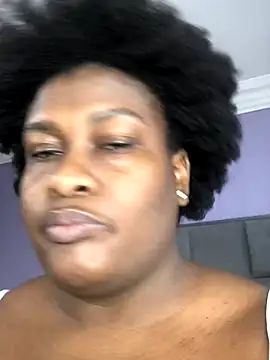 Snapshot of bustytitsxxx chatting on 10-16-25, 04:02 bustytitsxxx online show from 10-16-25, 04:02
